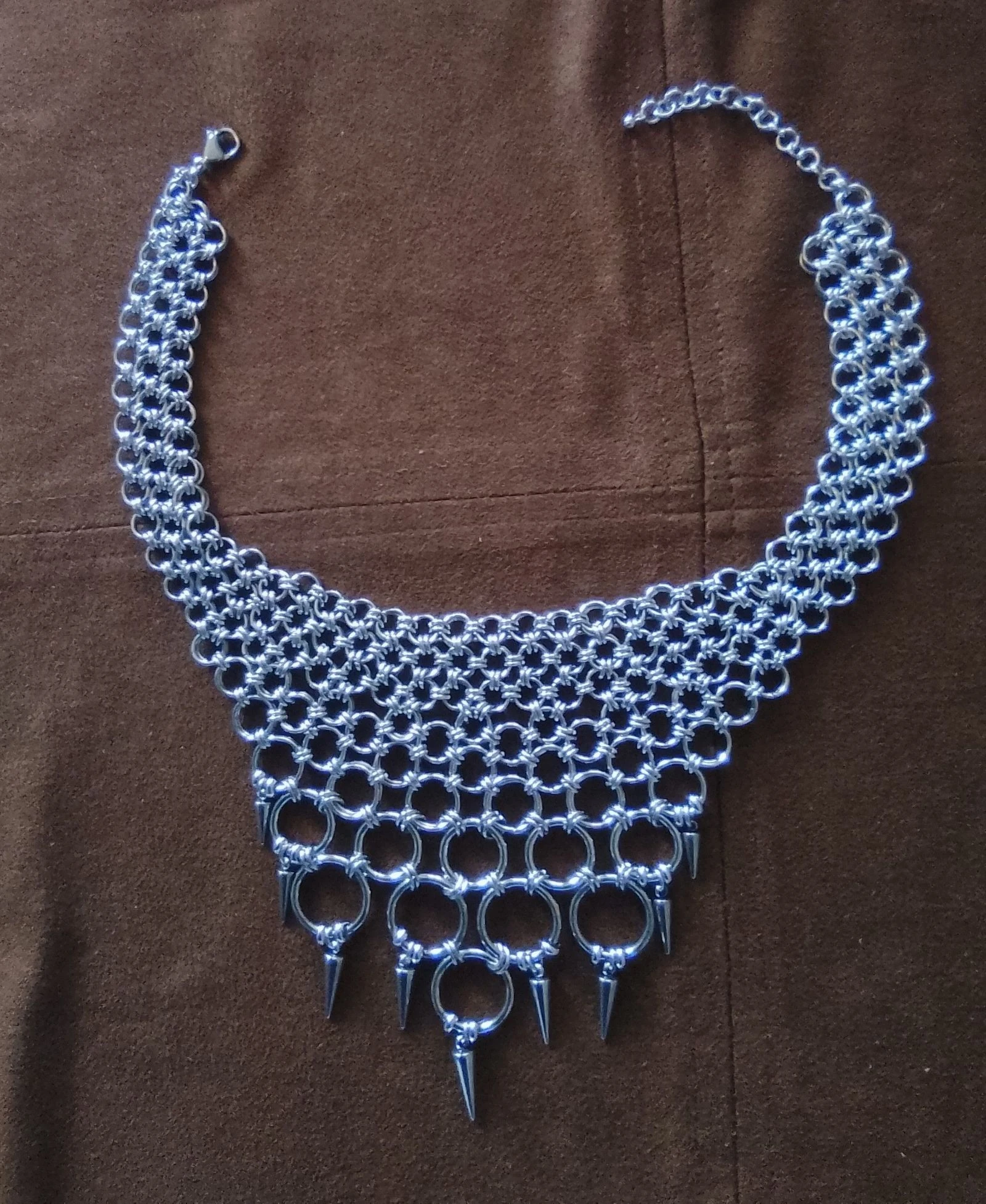 Collier choker escote chainmail japonés creciente unisexe – photo 4